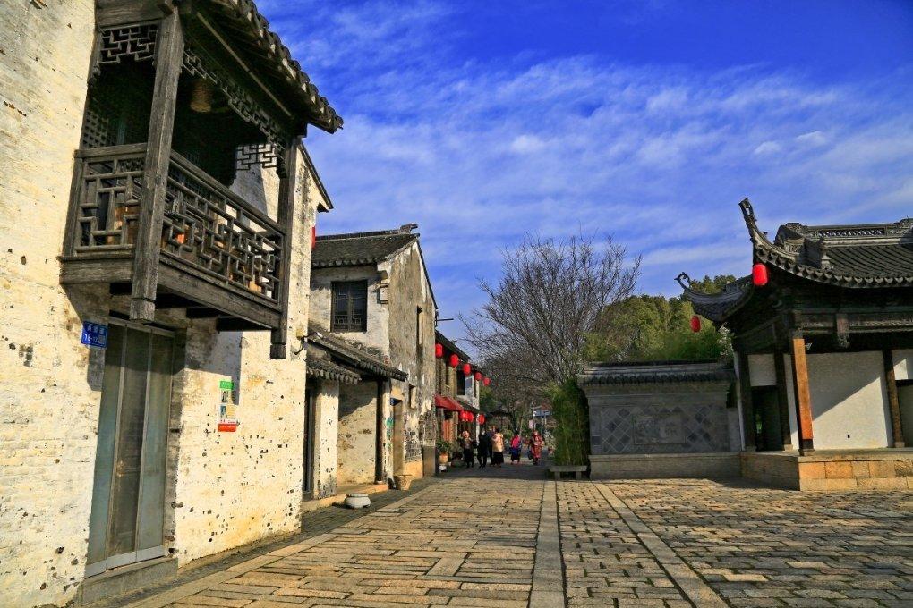 阿佤山村来了“好亲戚”